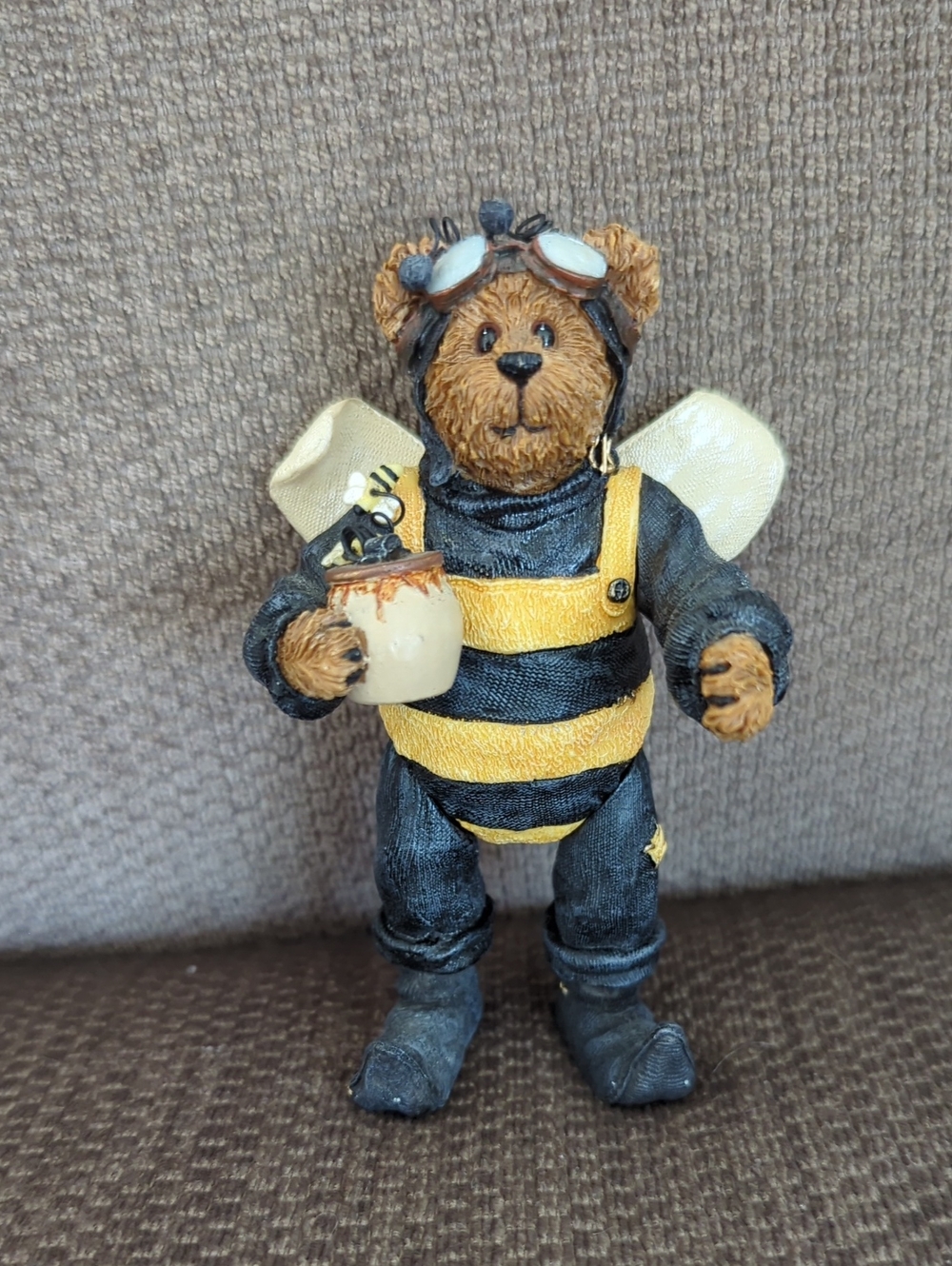 Boyd's Bears Buzzby Q Bear Shoebox Resin Figurine #3256